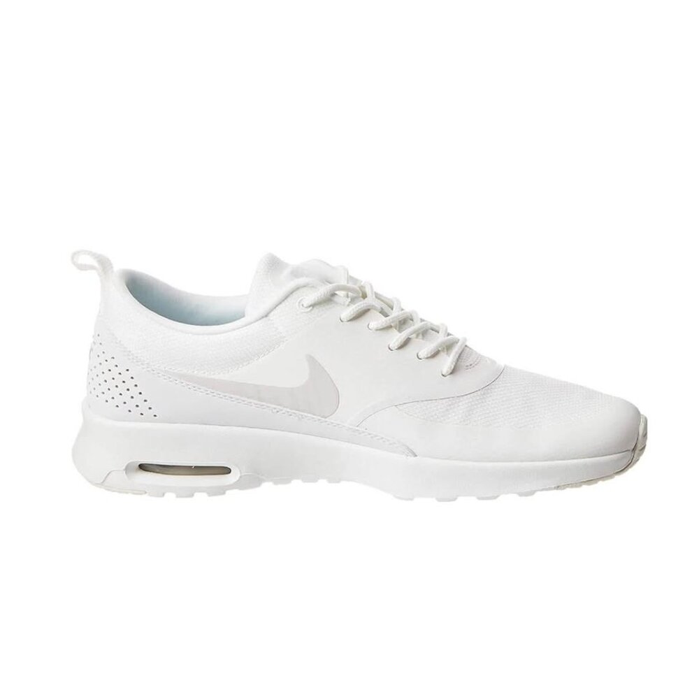 NIKE Air Max Thea in White Size 7.5